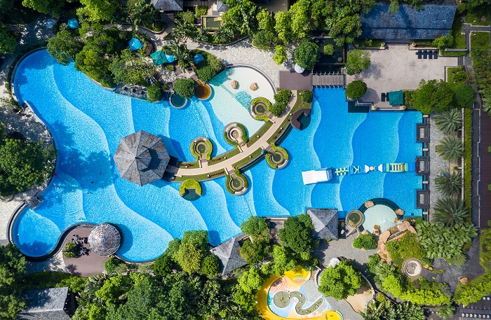 实现和谐的空间流动性：温泉度假村设计的关键要素
