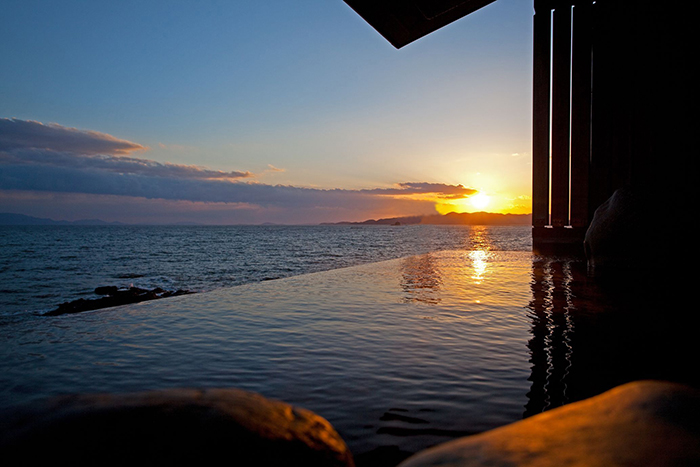 温泉小镇策划的社交空间设计与公共活动场所