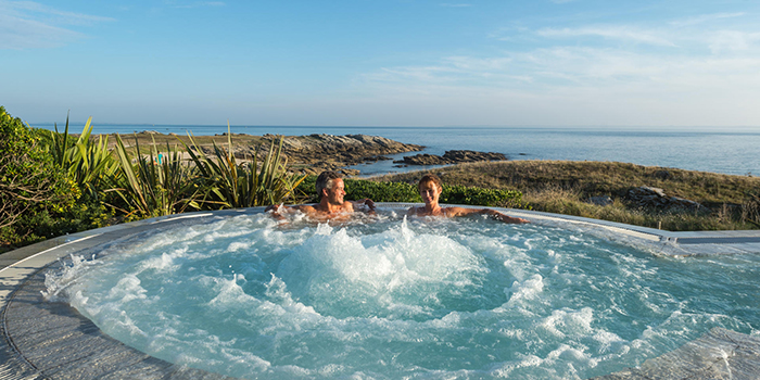 融合创新与传统：现代温泉的新面貌